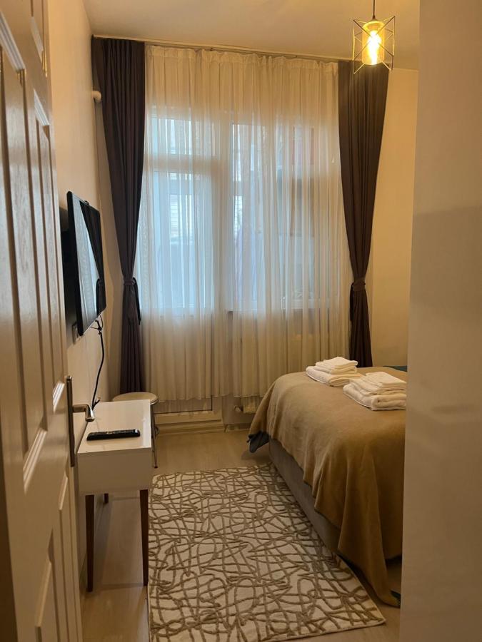 Centrally Located, 2+1 House In Taksim, Cihangir Leilighet Istanbul Eksteriør bilde