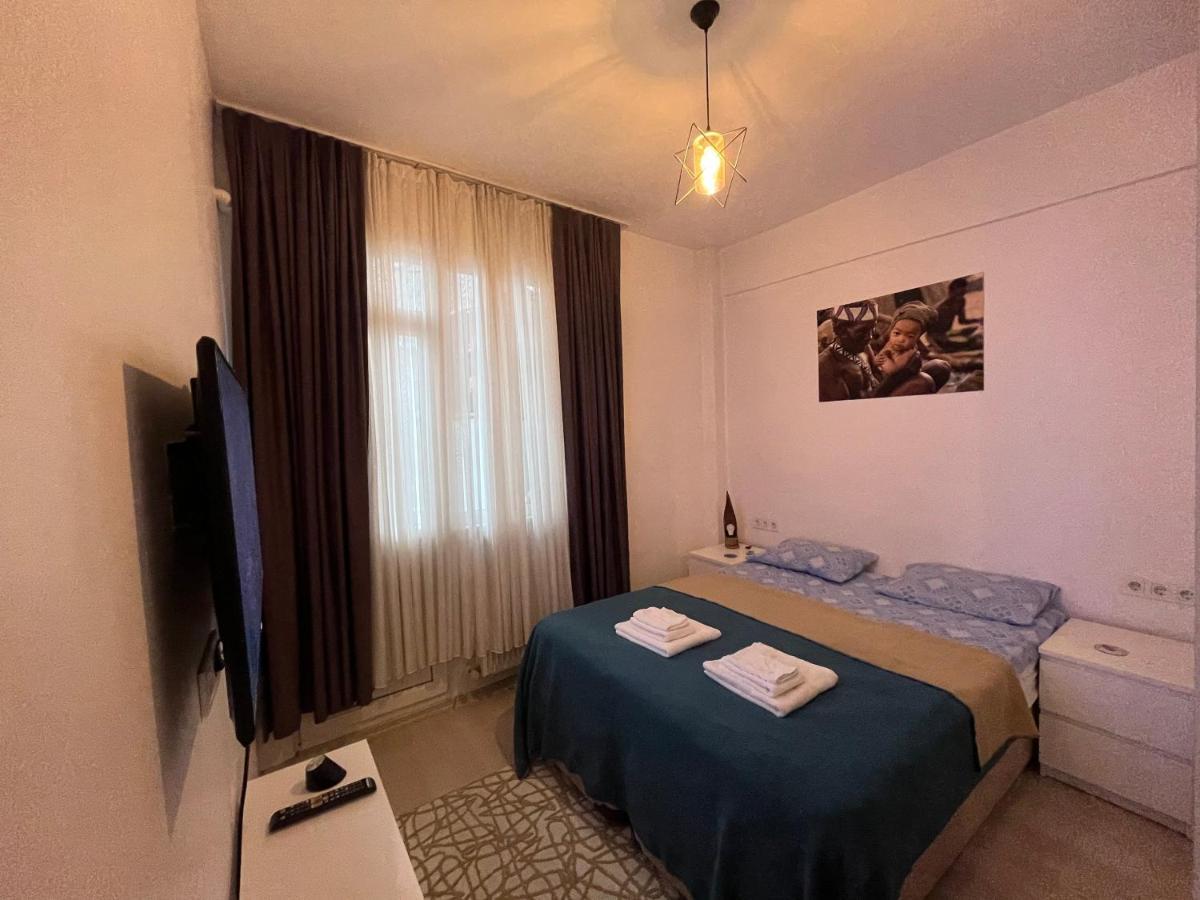Centrally Located, 2+1 House In Taksim, Cihangir Leilighet Istanbul Eksteriør bilde