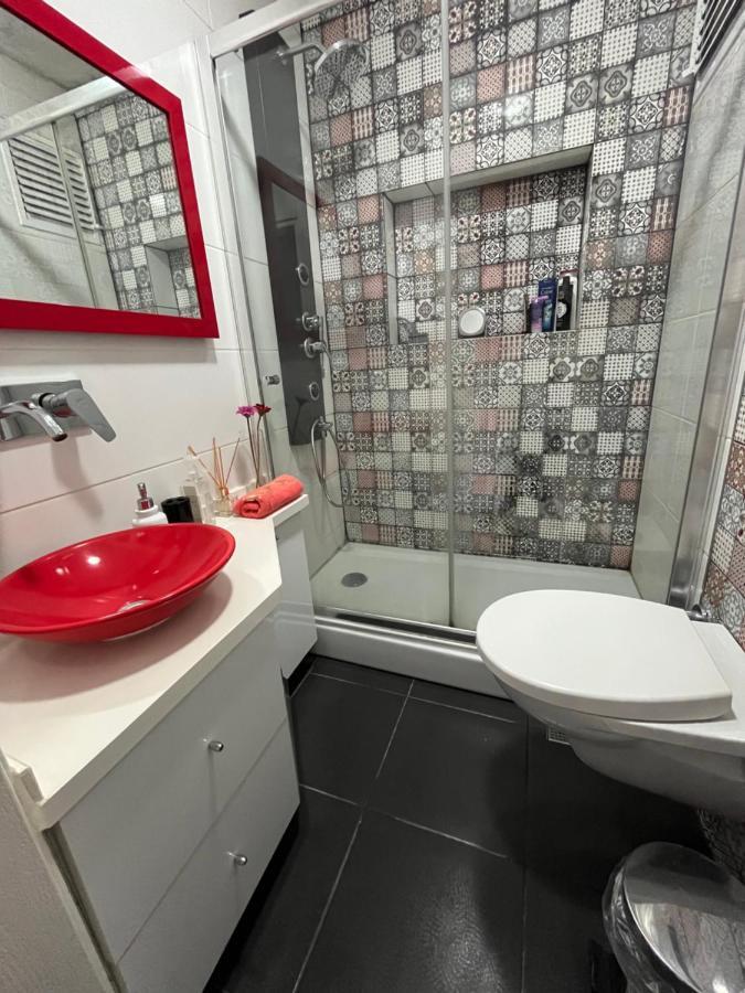 Centrally Located, 2+1 House In Taksim, Cihangir Leilighet Istanbul Eksteriør bilde