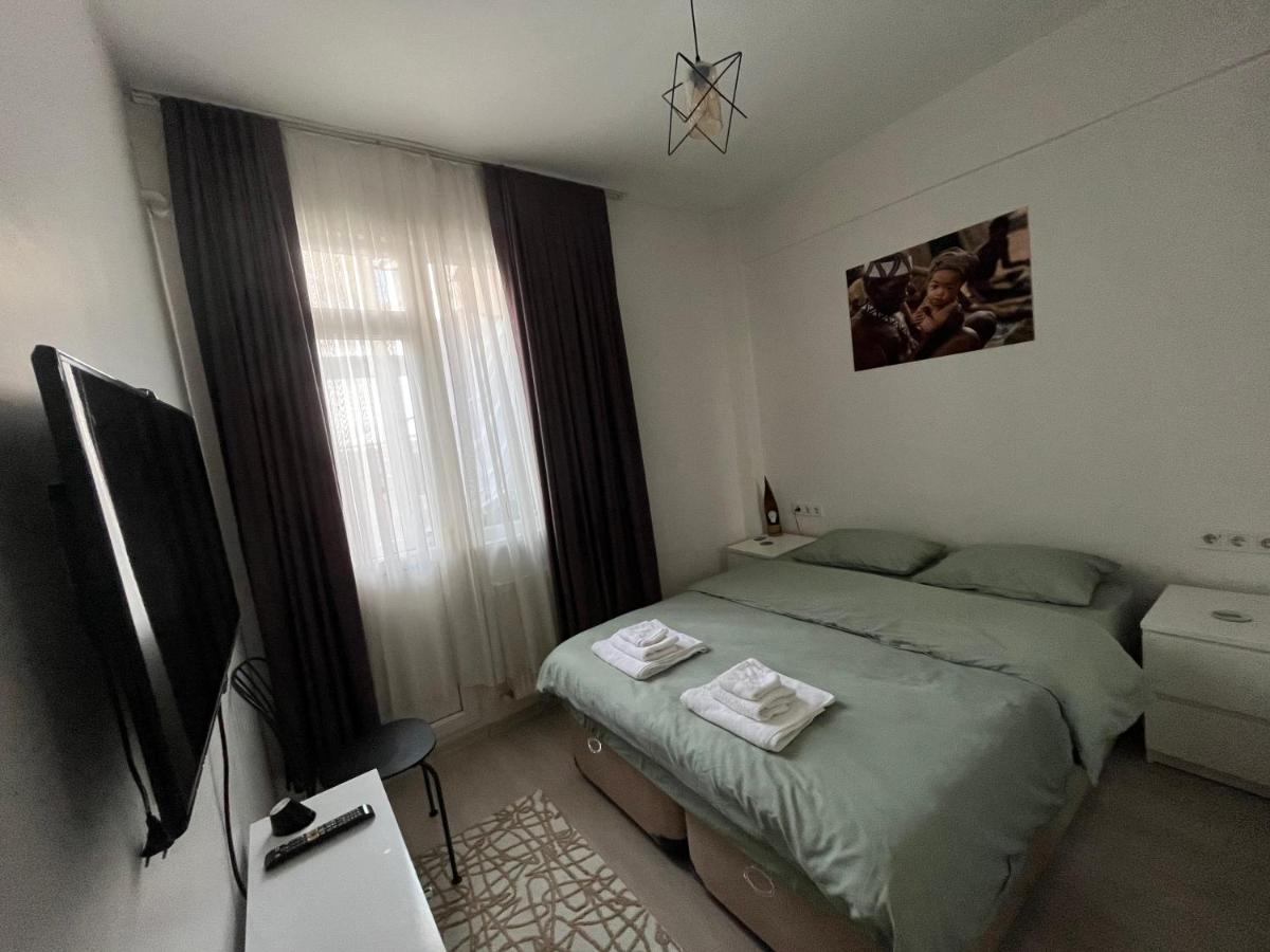 Centrally Located, 2+1 House In Taksim, Cihangir Leilighet Istanbul Eksteriør bilde