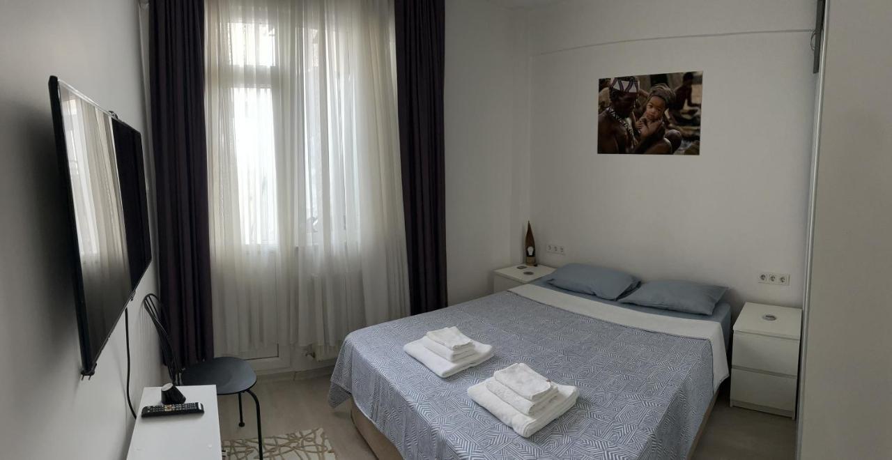Centrally Located, 2+1 House In Taksim, Cihangir Leilighet Istanbul Eksteriør bilde