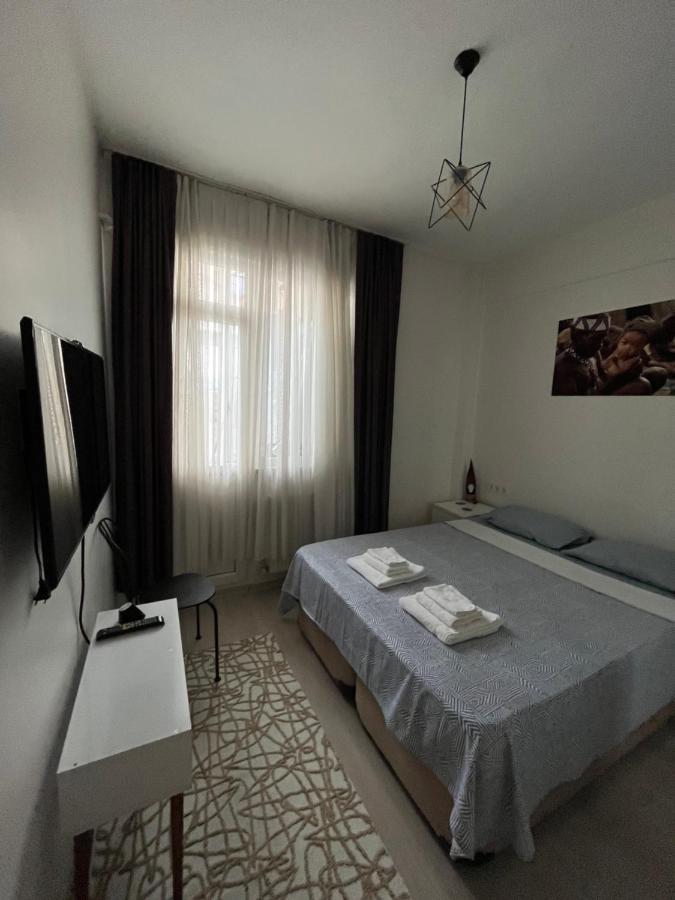 Centrally Located, 2+1 House In Taksim, Cihangir Leilighet Istanbul Eksteriør bilde
